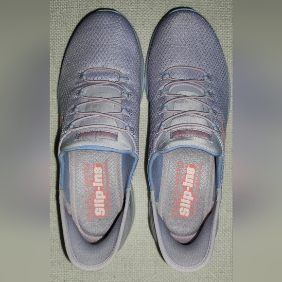 Women's Skechers - Picture 7 of 11